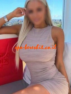 משוחררת בת 20, מכללה